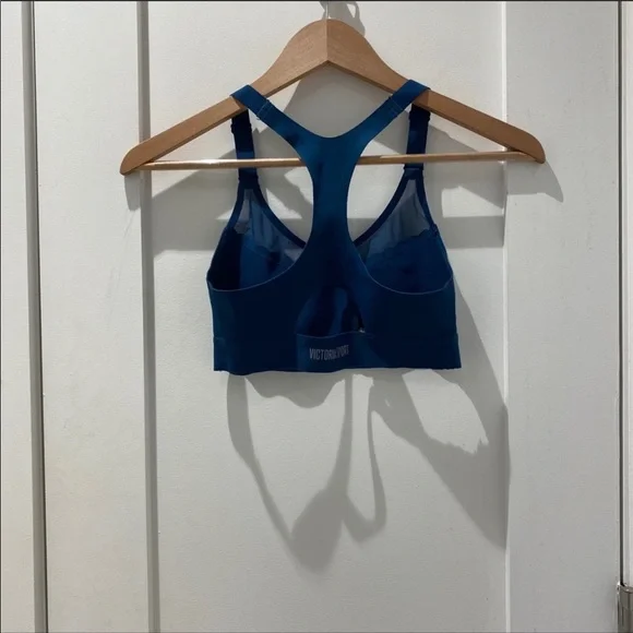 Victoria’s Secret VSX Sports Bra - Picture 3 of 3